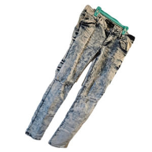 Seductions By Sirens Acid Wash Jeans Beautiful NWOT Blue White Ripped Low Rise